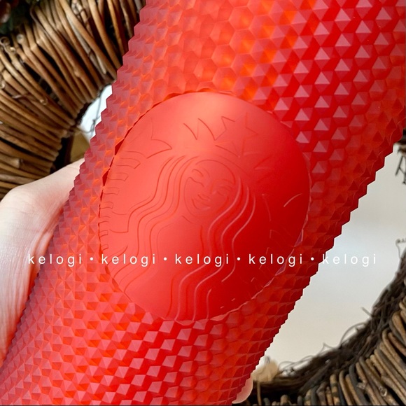 ❤️NEW❤️2021 Starbucks Matte Red Velvet Studded Cup - Picture 4 of 9